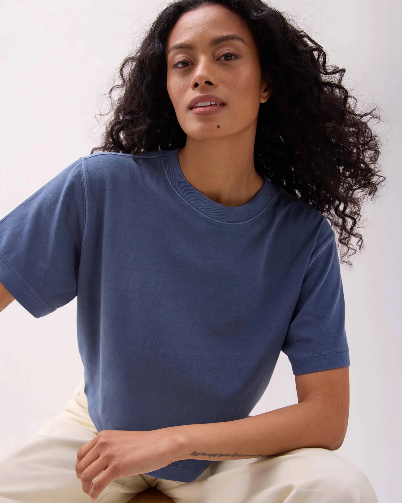 Women's Relaxed Crop Tee (Vintage Indigo)