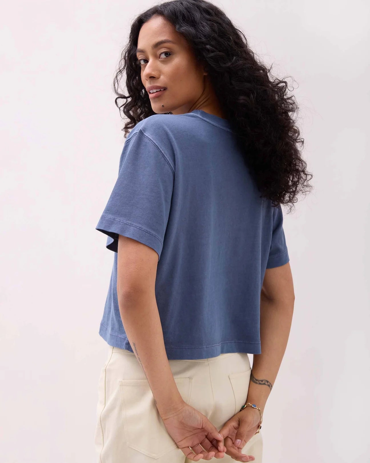 Women's Relaxed Crop Tee (Vintage Indigo)