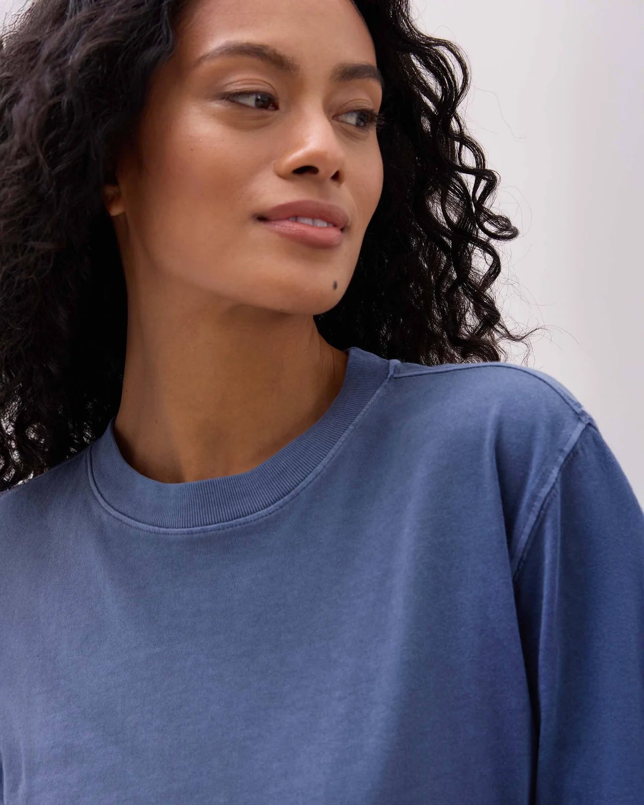 Women's Relaxed Crop Tee (Vintage Indigo)