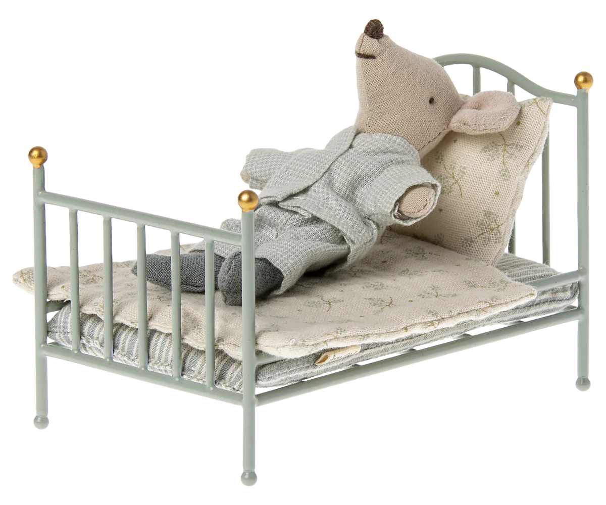 Vintage Bed, Mouse - Mint