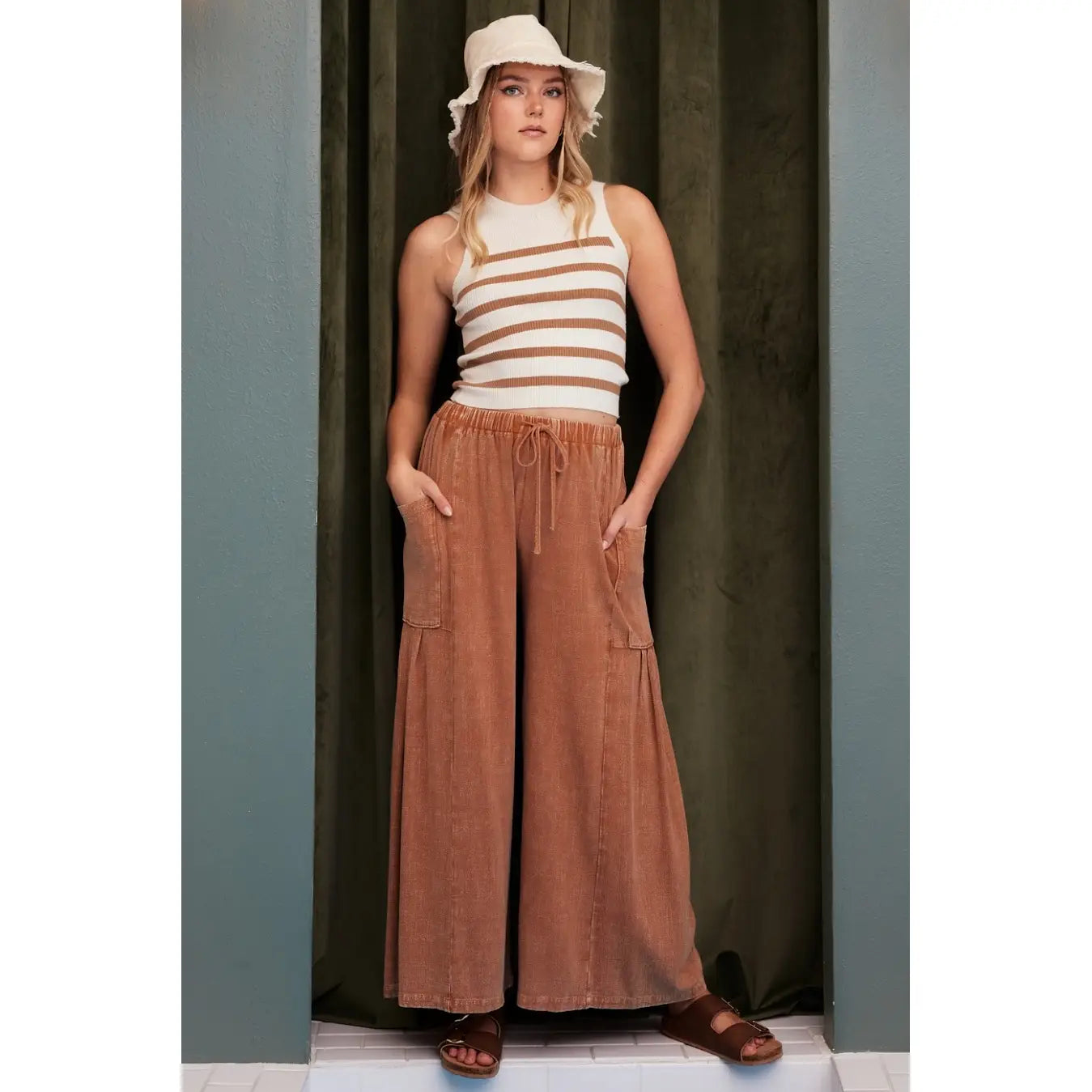 Mineral Wash Wide Leg Pants (Clay)