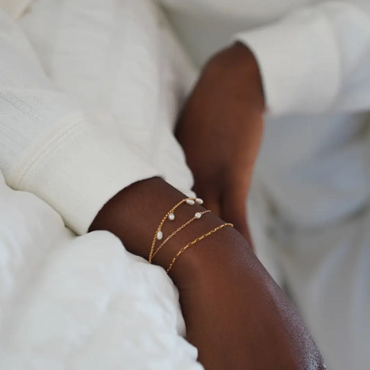 Poppy Pearl Bracelet (Gold Filled)