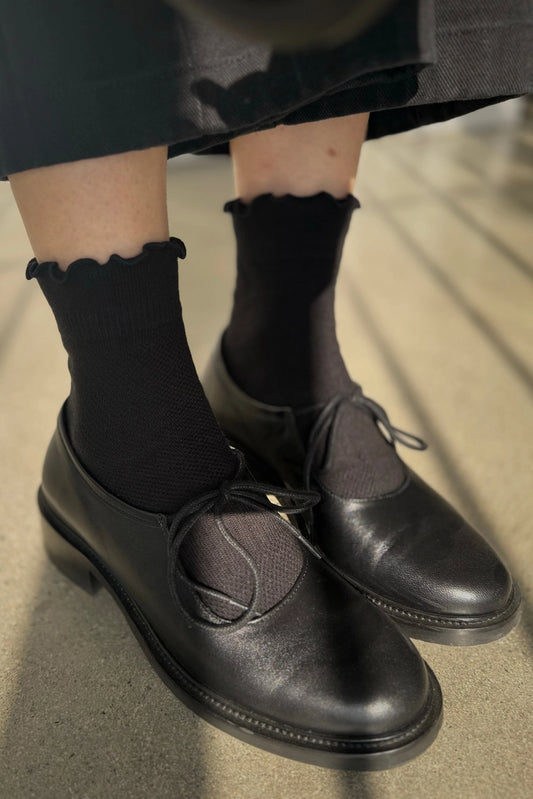 Black Ruffled Hugger Crew Socks