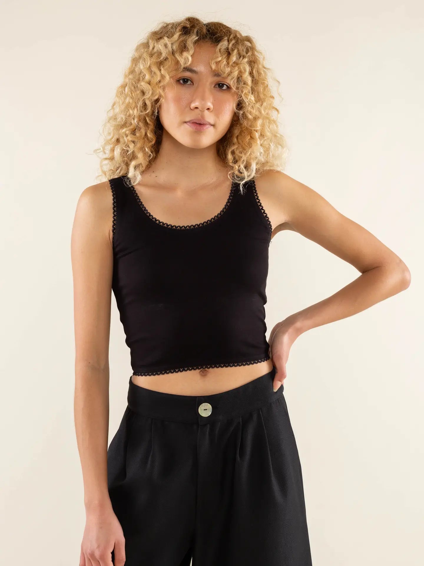 Poppy Crop Tank | Scallop Trim