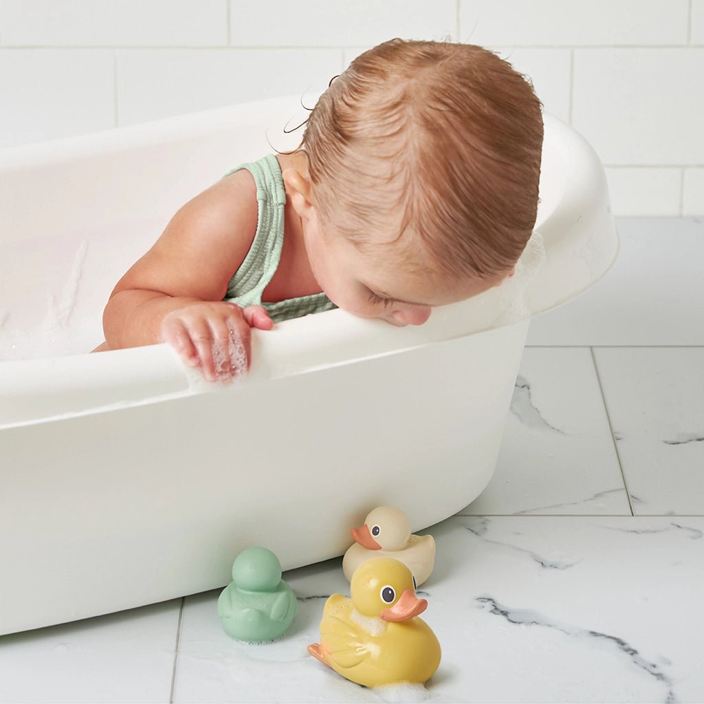Duck Family - Bath + Water Table Toys