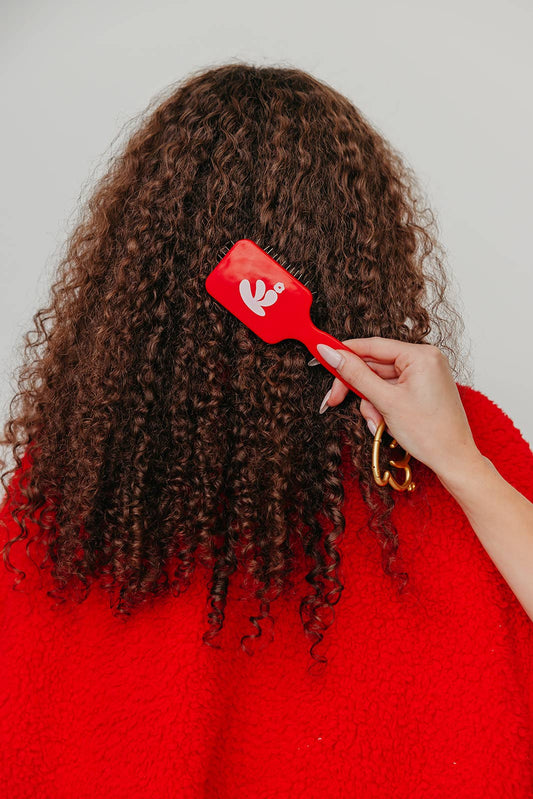 MINI SCALP TO ENDS BRUSH — TRAVEL-SIZE BRUSH: RED