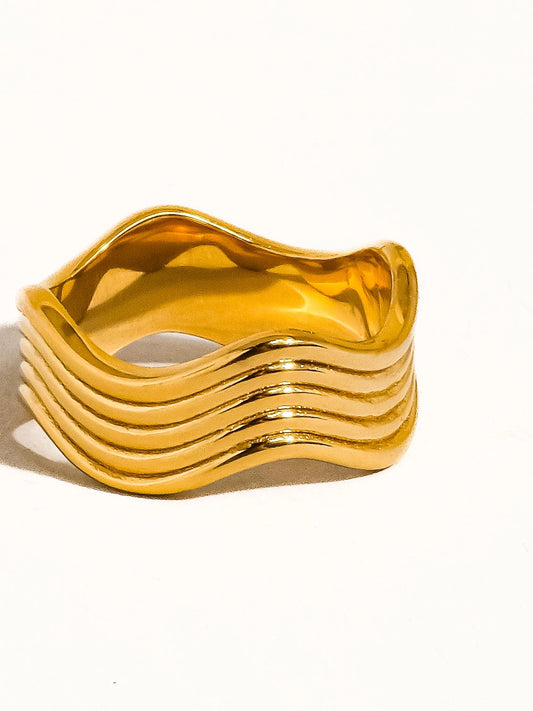 Ivan 18K Gold Non-Tarnish Wavy Ring