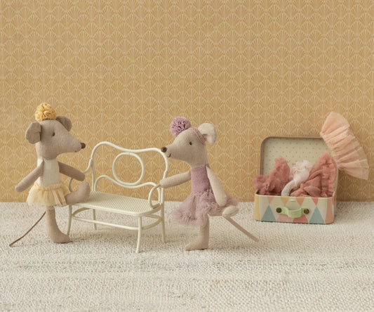 Ballerina mouse, Little sister - Heather