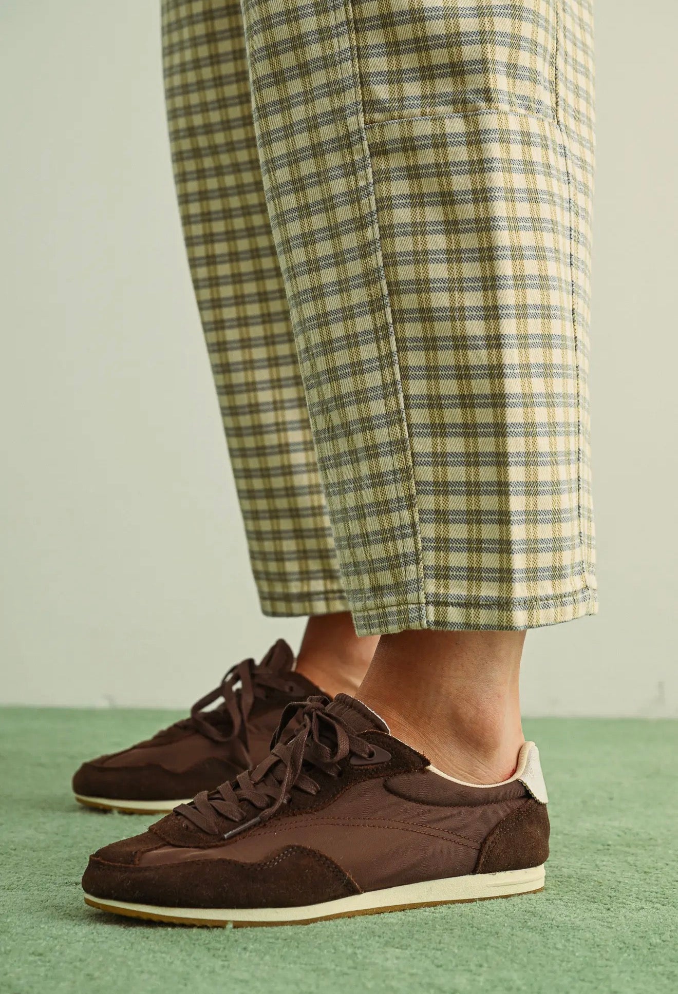 Gingham Relaxed Barrel Pants (Olive/Mist)