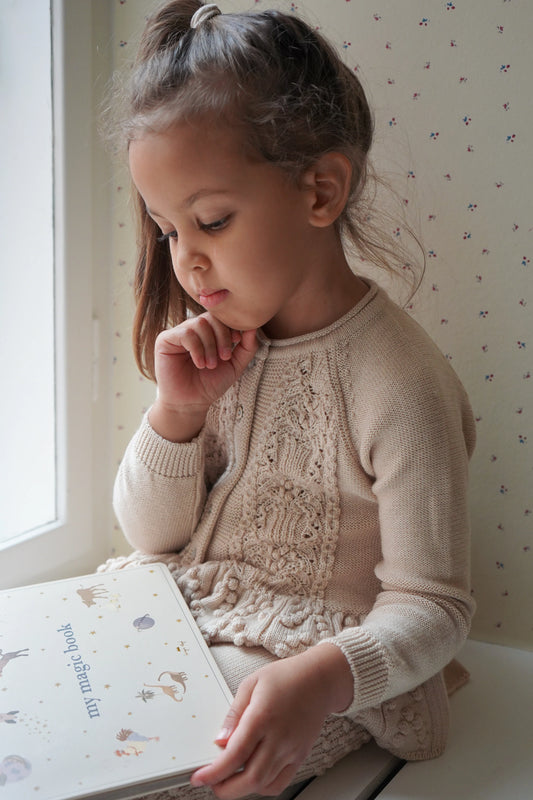 MAGIC WATER BOOK FSC - SLEET