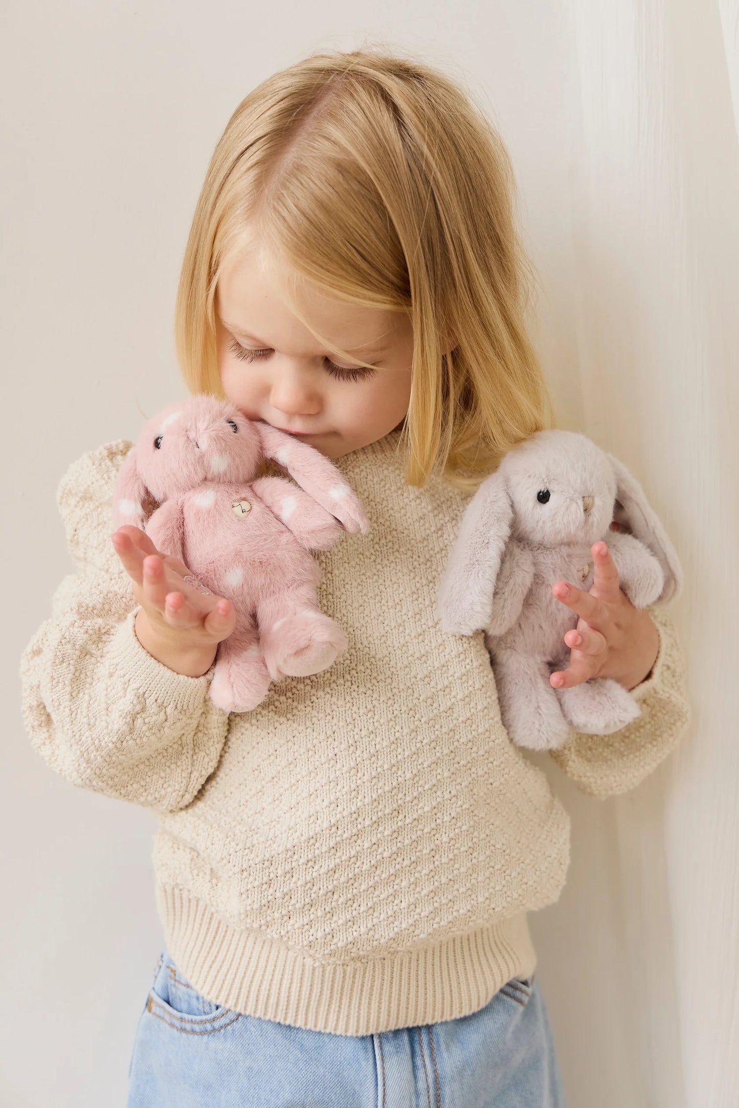 Snuggle Bunnies - Little Penelope - Beige