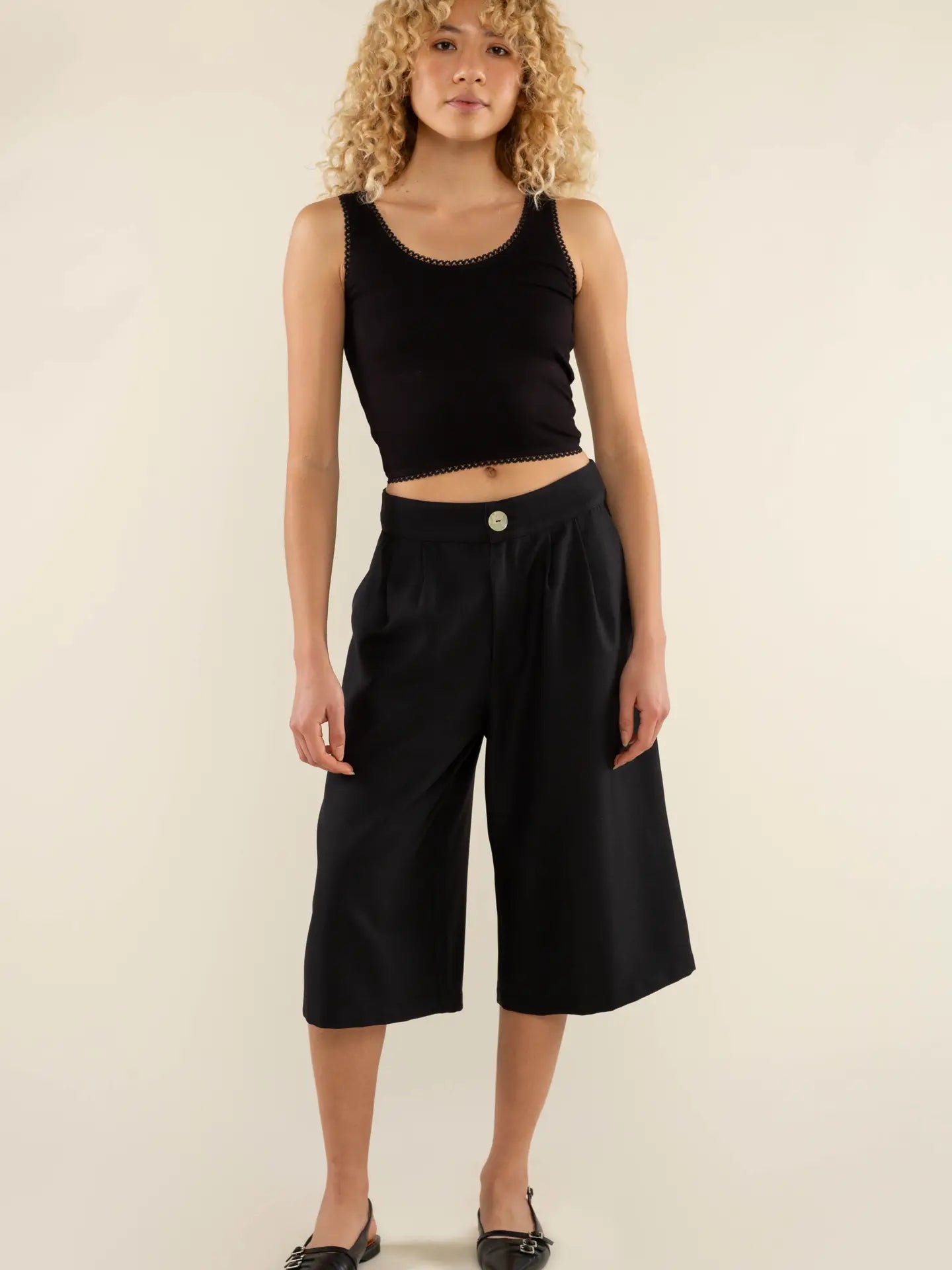 Poppy Crop Tank | Scallop Trim