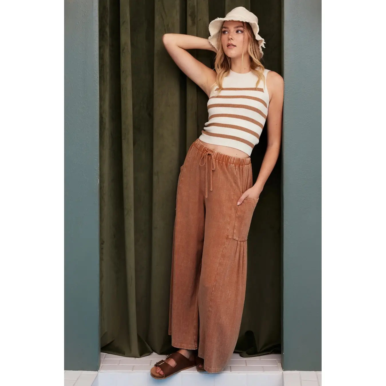 Mineral Wash Wide Leg Pants (Clay)