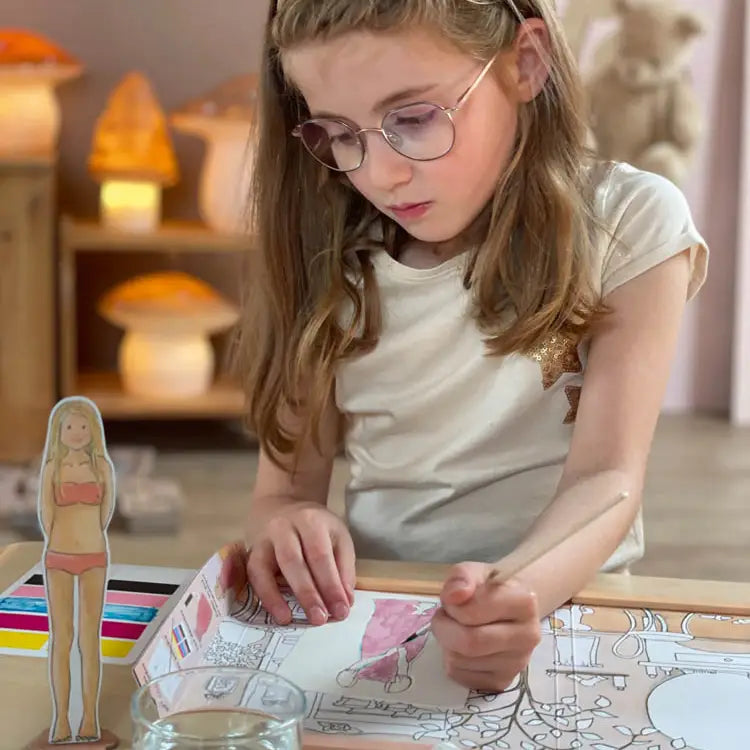Magnetic Art Dress-Up