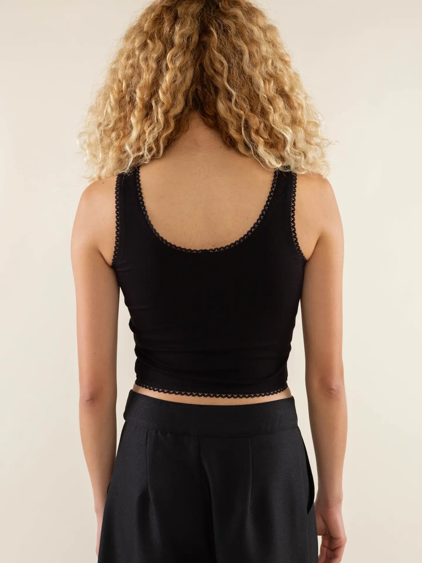 Poppy Crop Tank | Scallop Trim