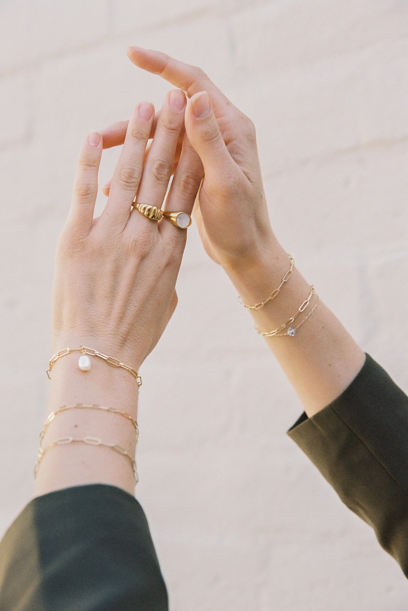 Gold Lily Link Chain Bracelet