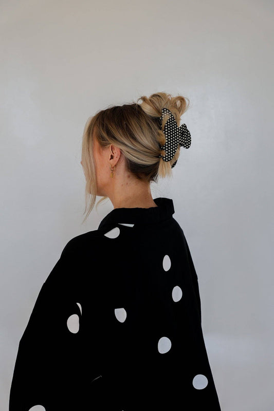 BLACK & WHITE POLKA DOT CLAW