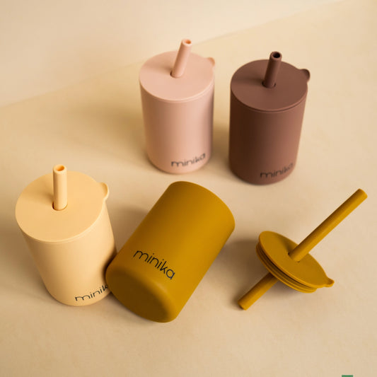 Straw Cup With Lid (Almond)