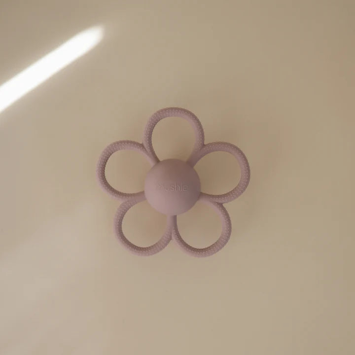 Daisy Rattle Teether (Soft Lilac)