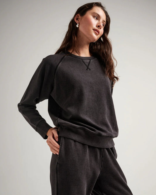Women's Vintage Recycled Fleece Sweatshirt (Mineral Black)