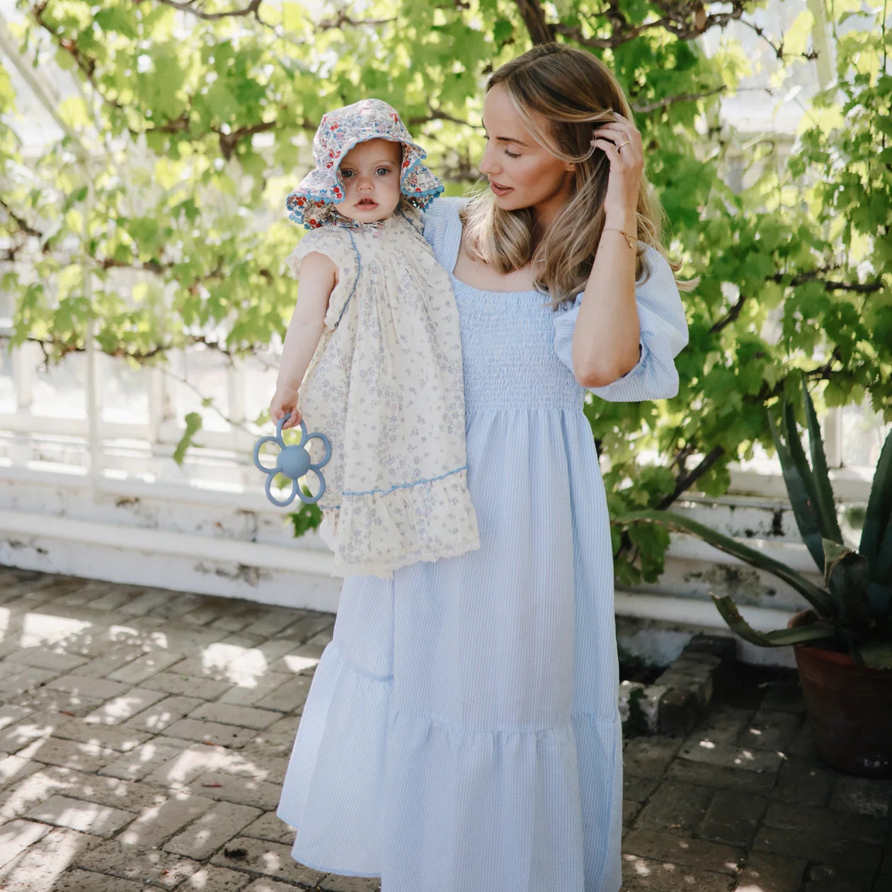 Daisy Rattle Teether (Soft Lilac)