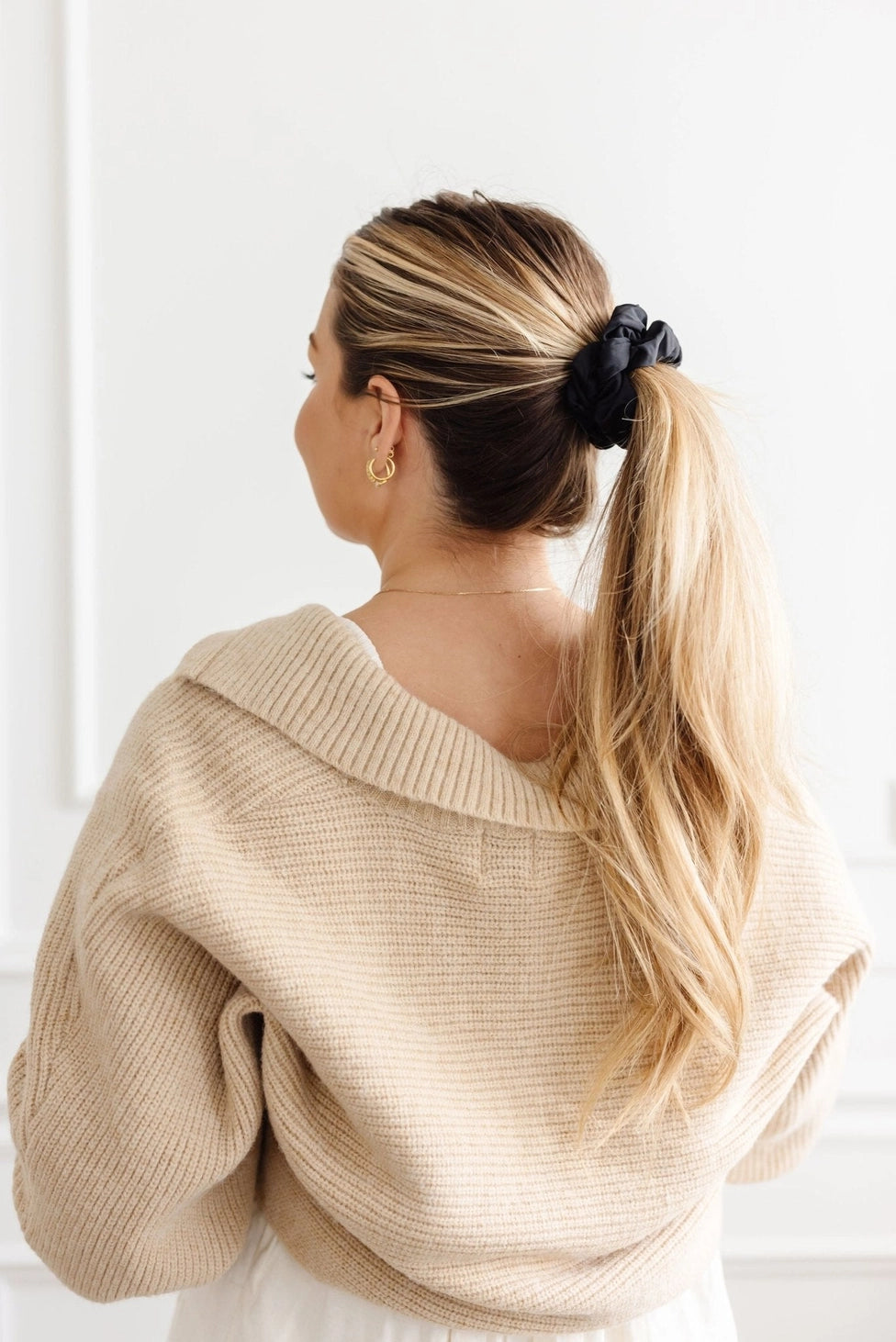 Black Oversized Athletic Scrunchie