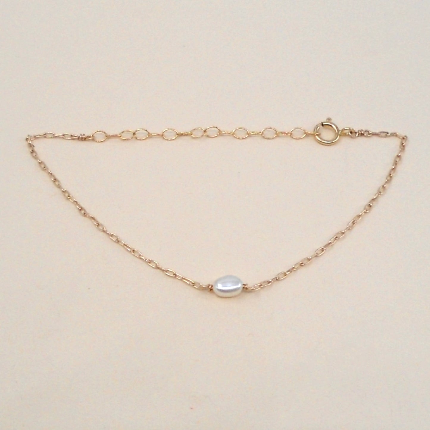 Poppy Pearl Bracelet (Gold Filled)