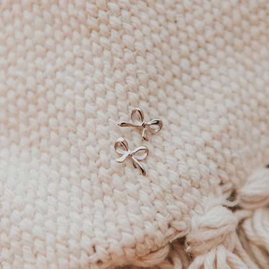 Bow Studs | Silver