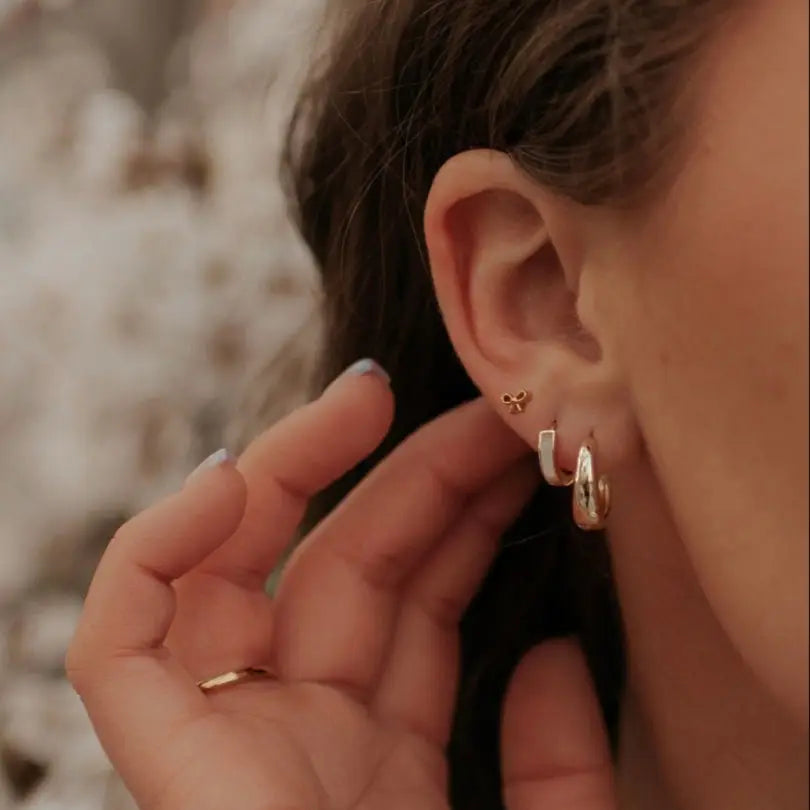 Bow Flat Back Studs (Gold)