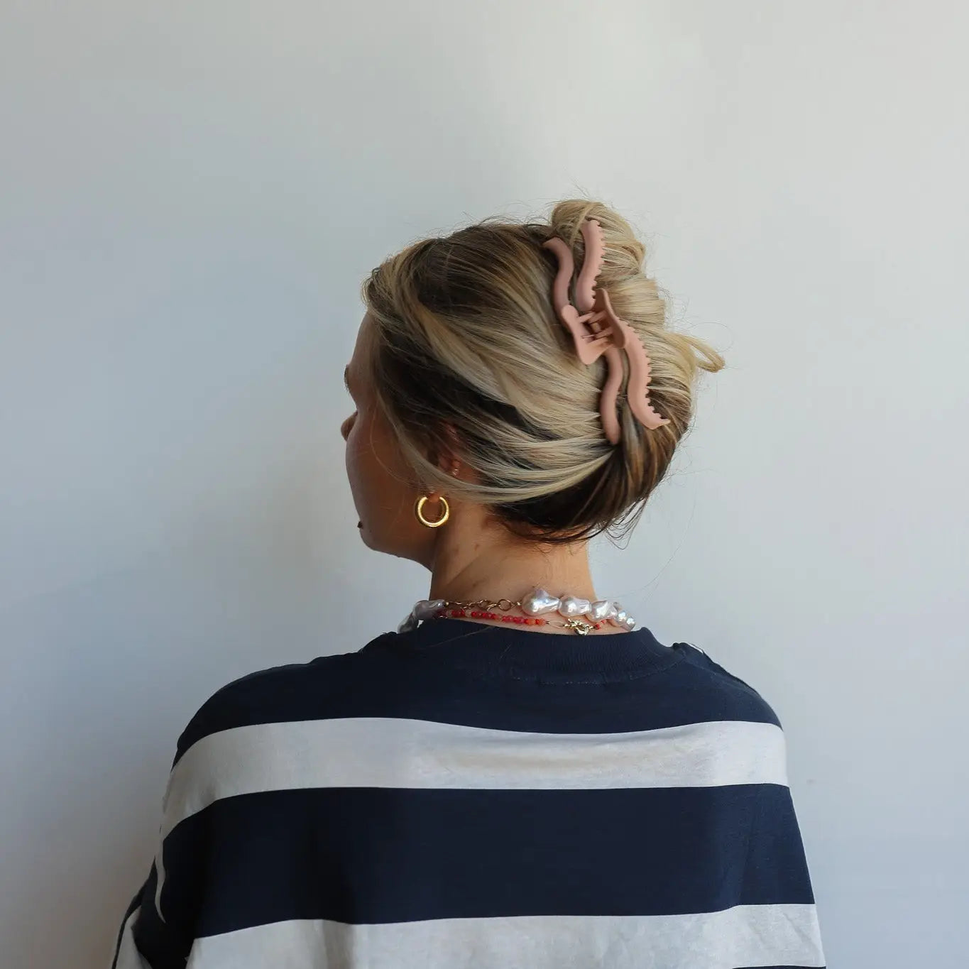 KAXI Wavy Original Hold Everything Claw (Multiple Colors)