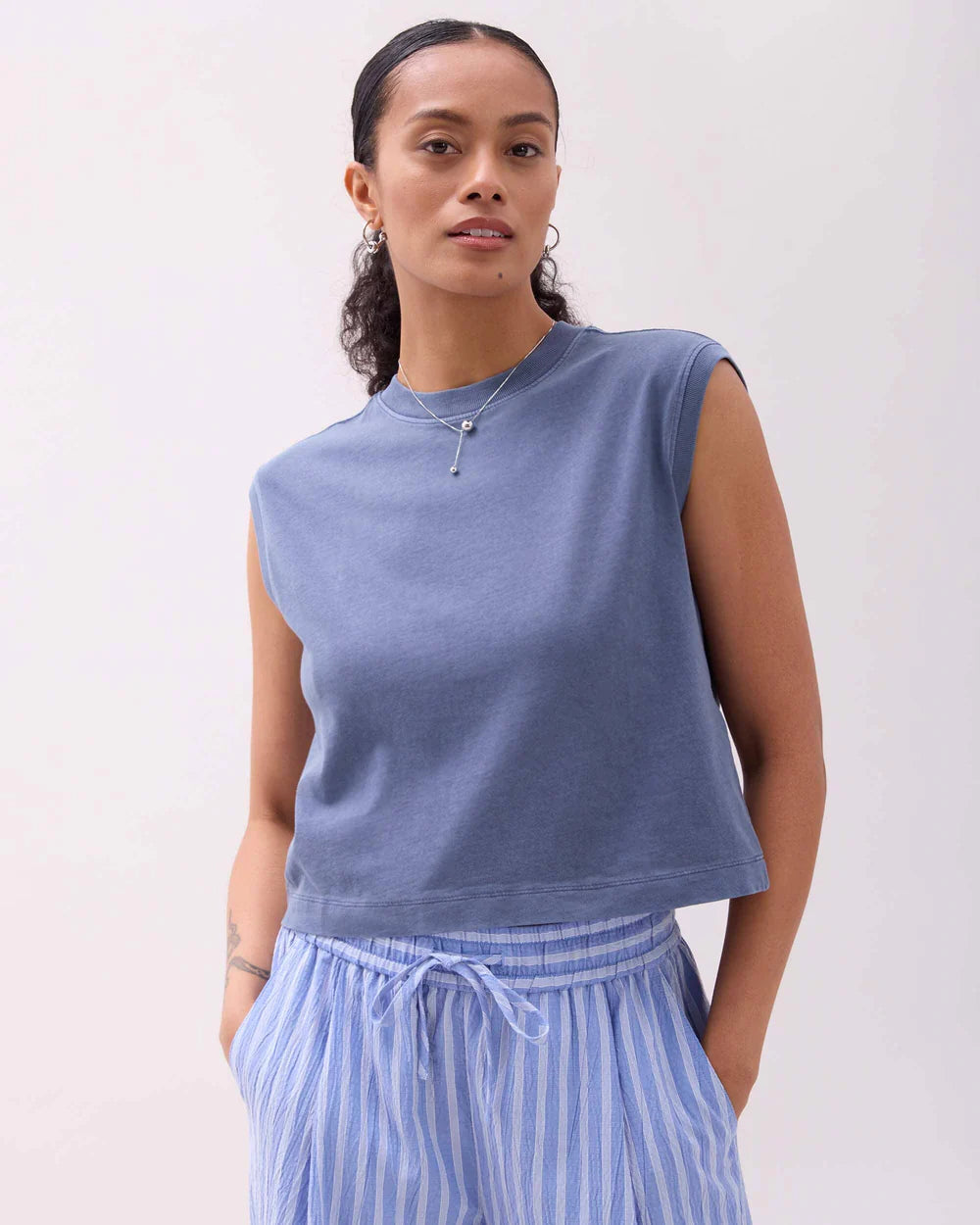 The Relaxed Muscle Tee - Vintage Indigo