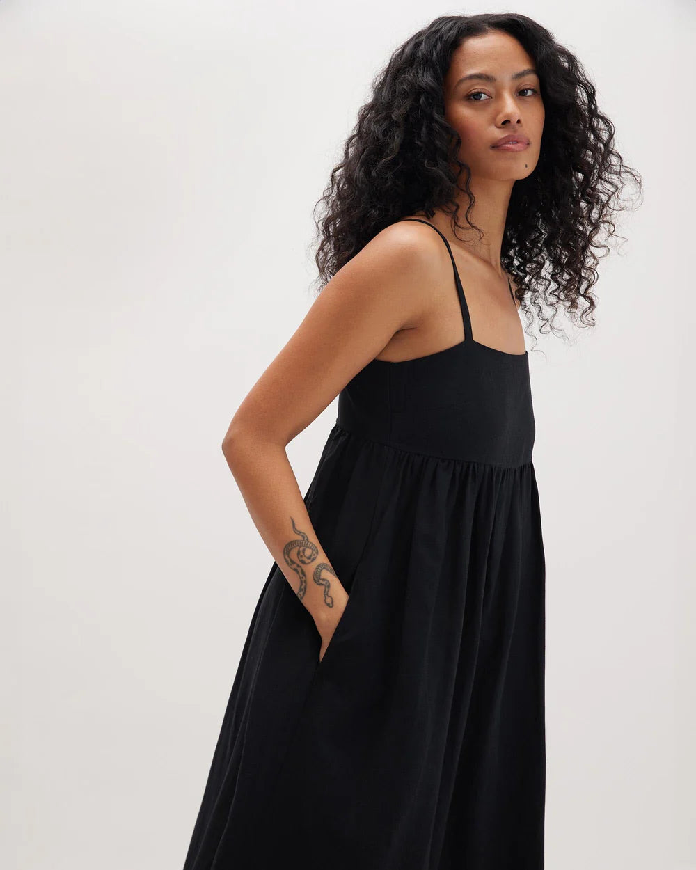 The Linen Maxi Dress - Black