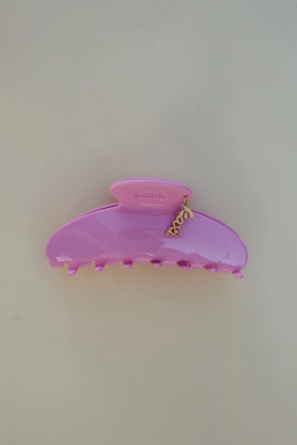 Oversized Acetate Claw (Pink Bubblegum)