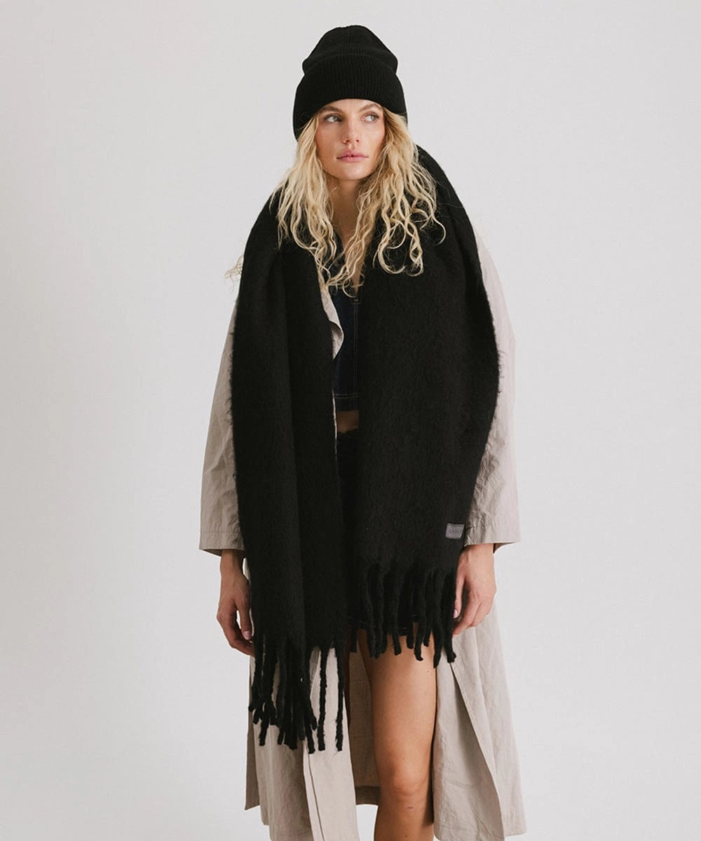 Mik Oversized Scarf (Black)