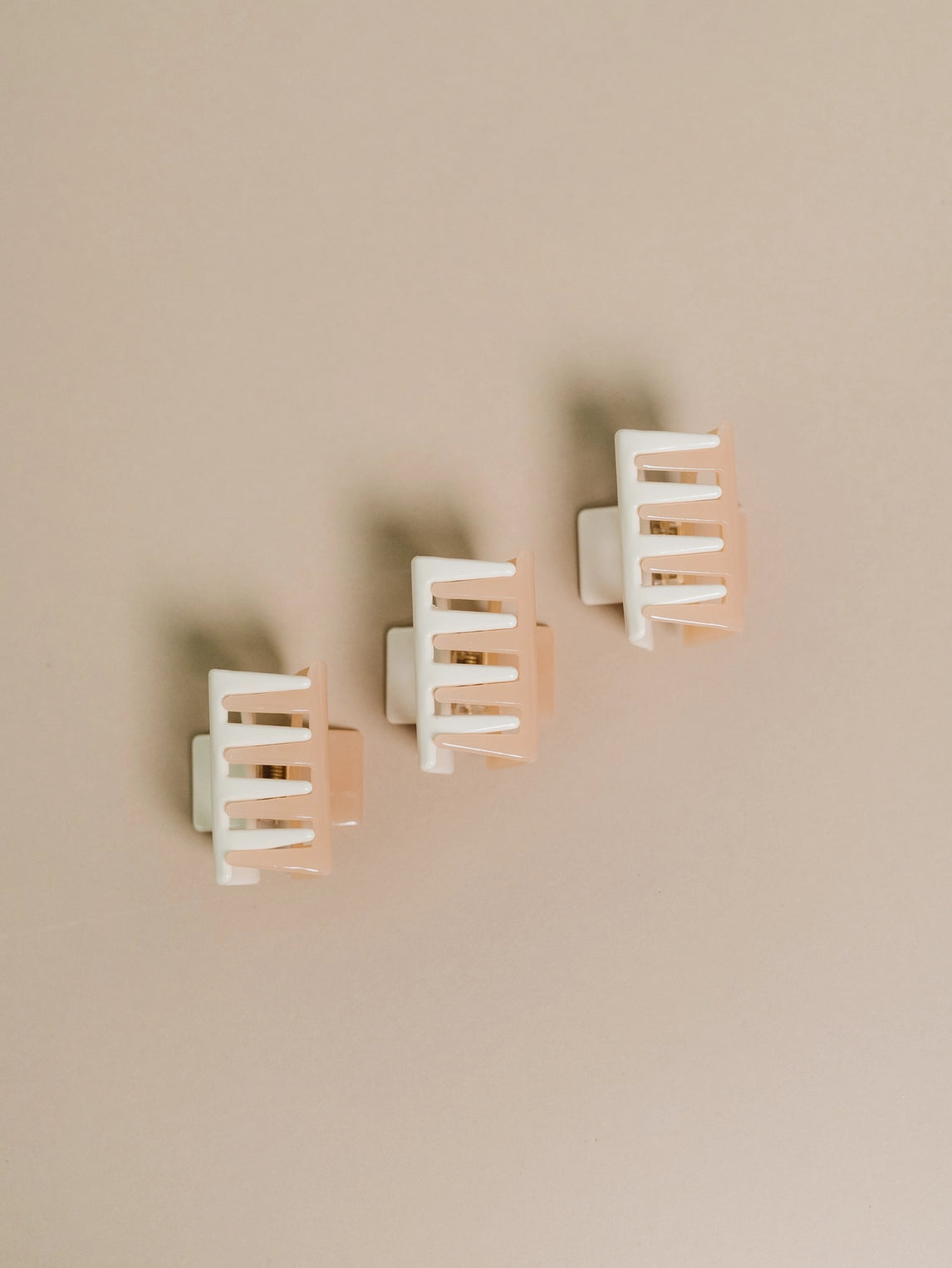 Two Toned Hair Claw (Assorted Colors)