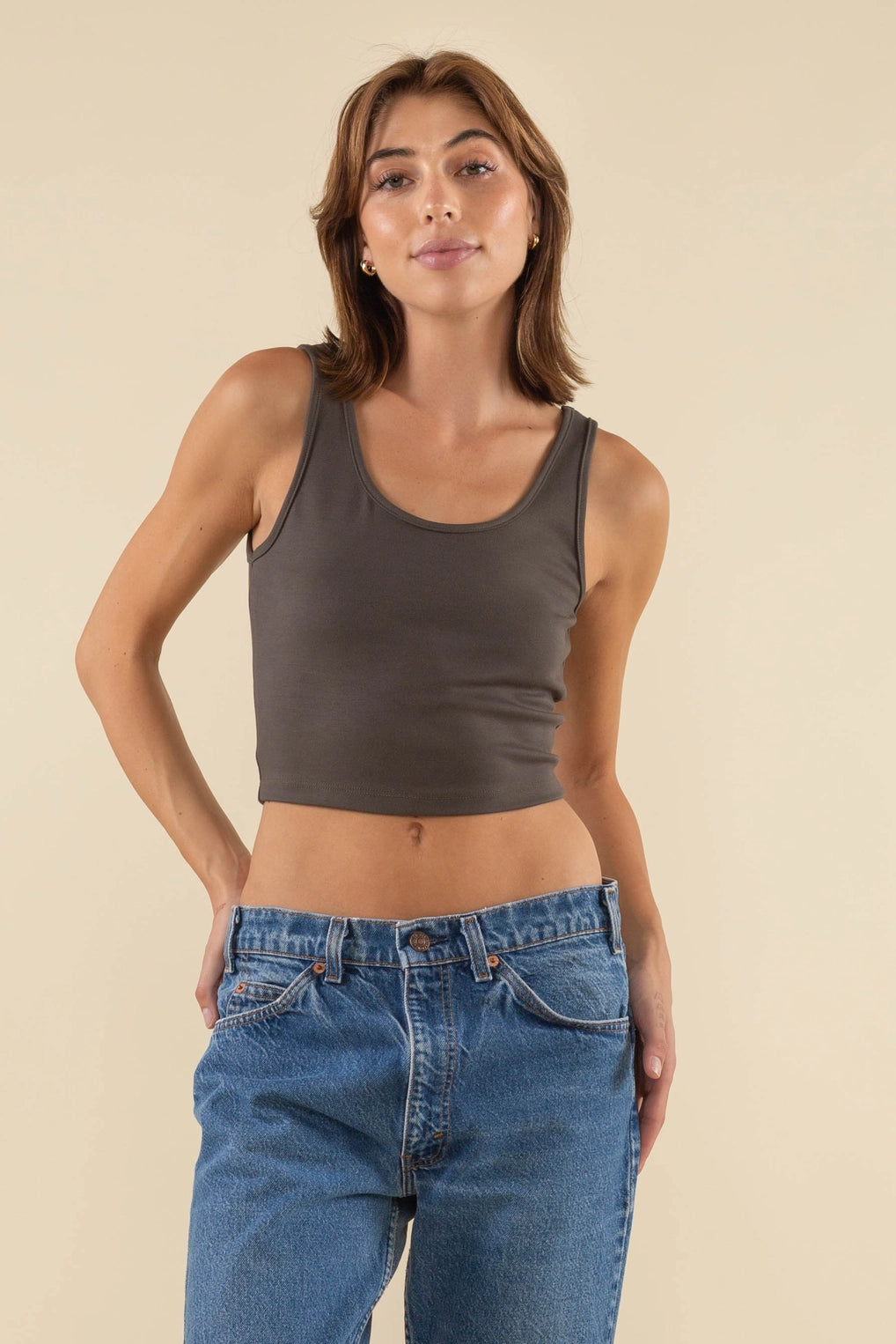 Cropped Basic Tank (Olive)