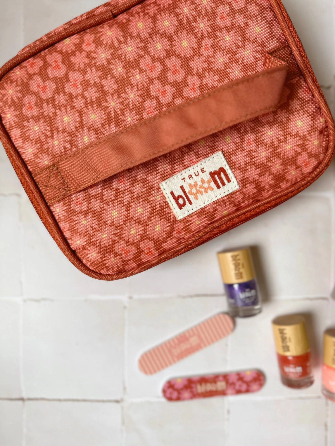 Bloom Nail Kit