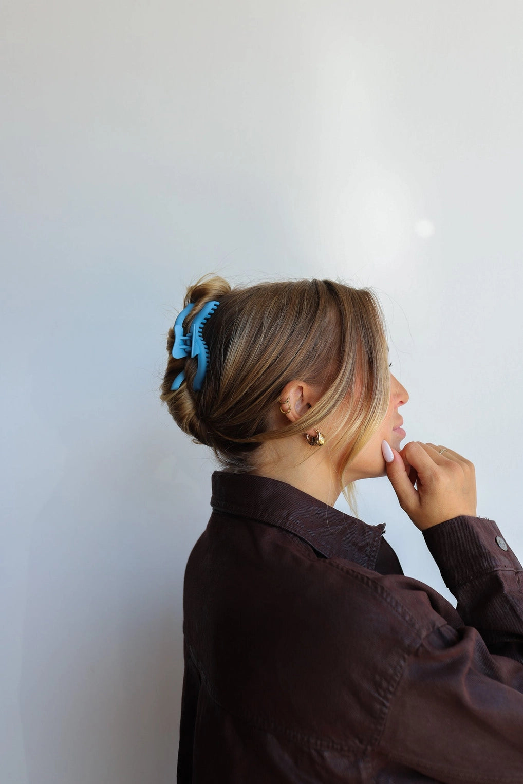 KAXI Wavy Midi Hold Everything Claw (Multiple Colors)