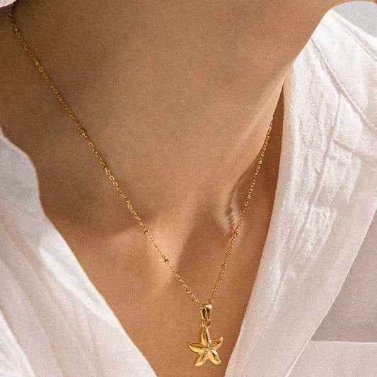 Astraia 18K Gold Non-Tarnish Star Necklace