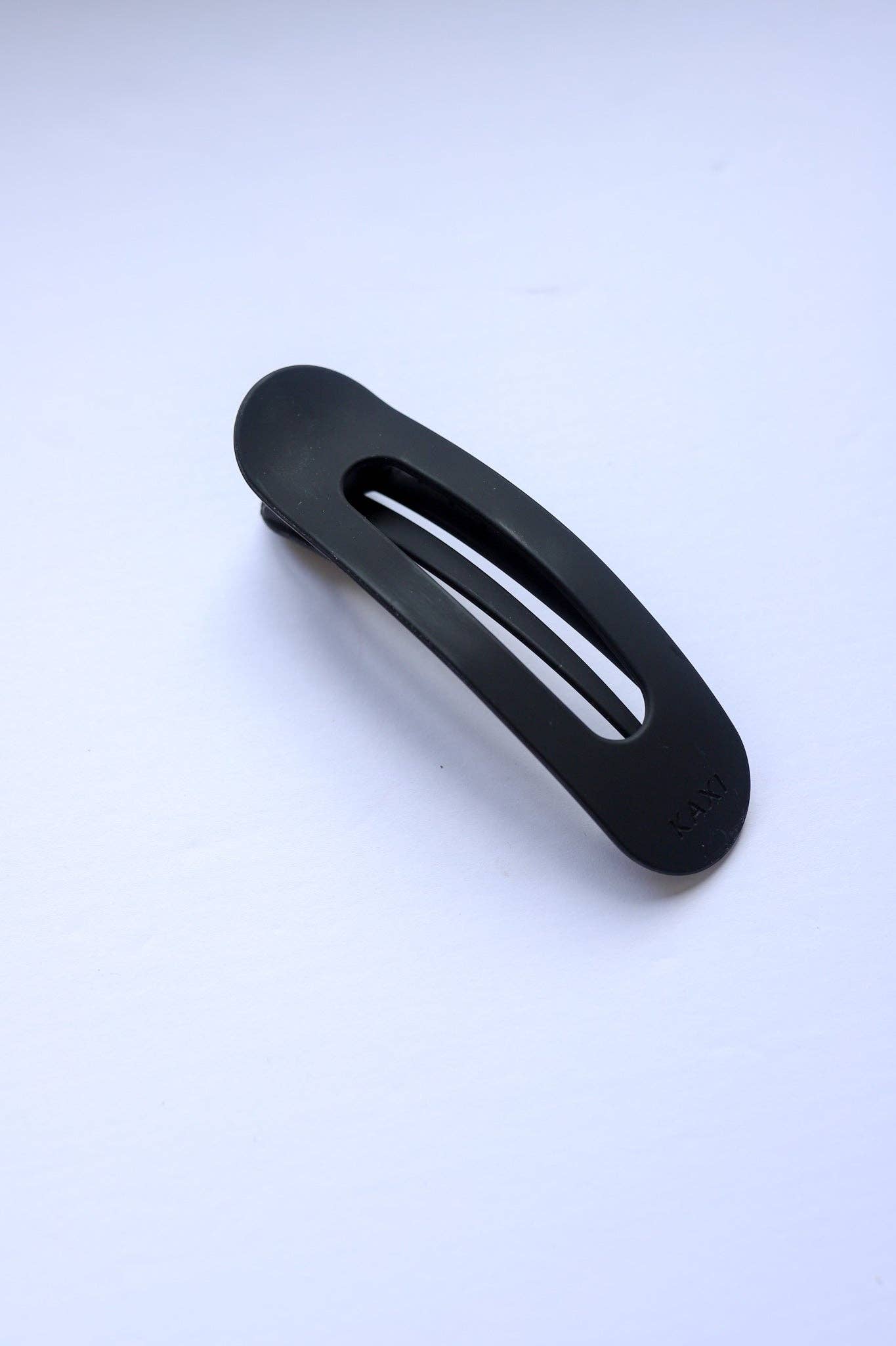 OVERSIZED LAY DOWN CLAWS - MULTIPLE COLORS