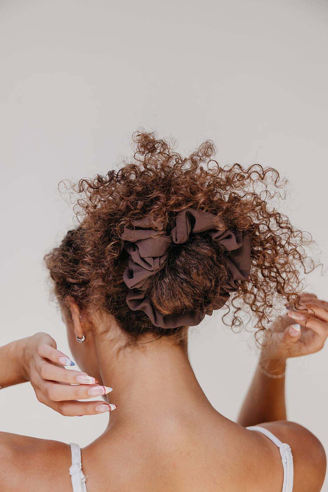 OVERSIZED CHIFFON SCRUNCHIE