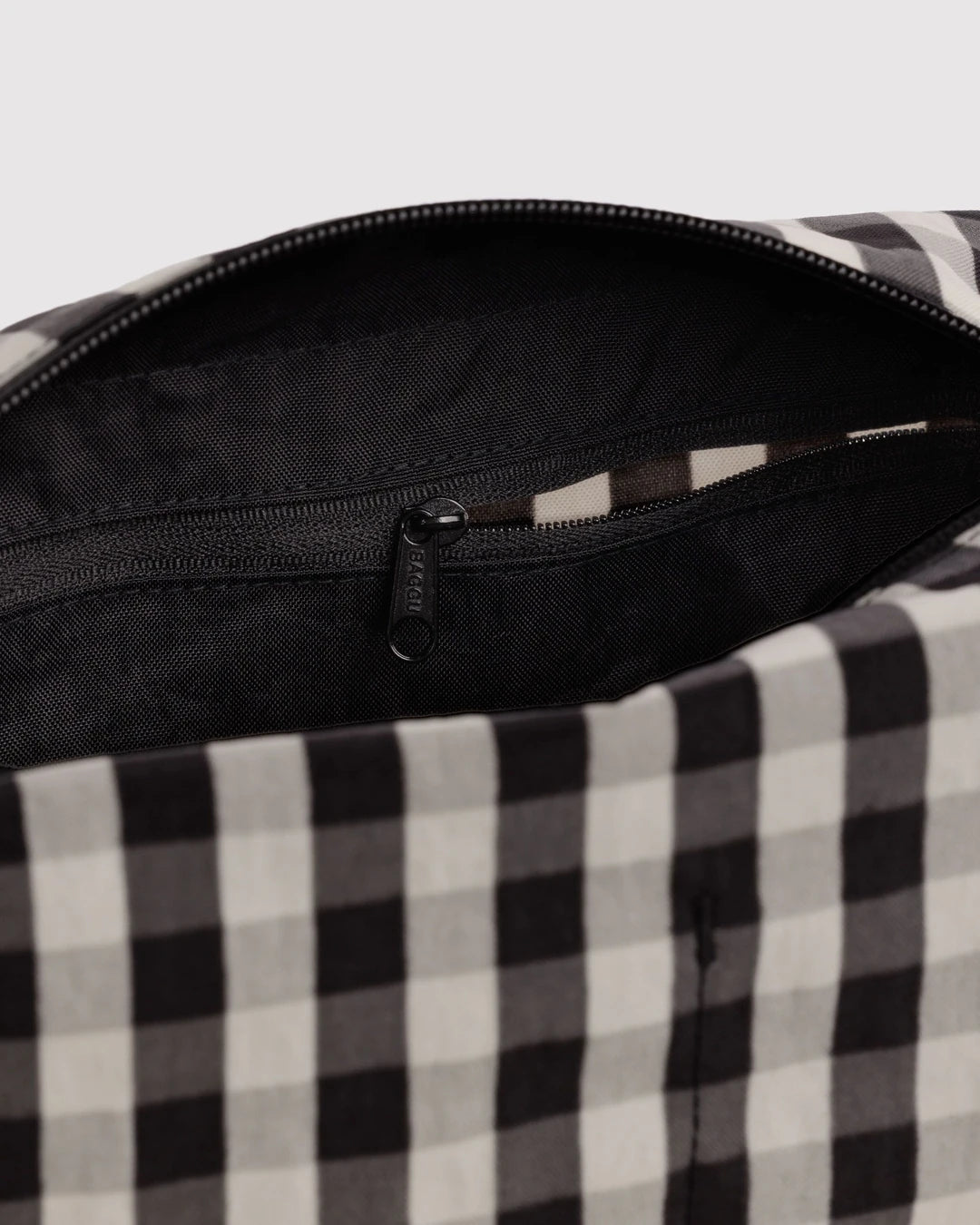 Black And Cream Gingham Dopp Kit