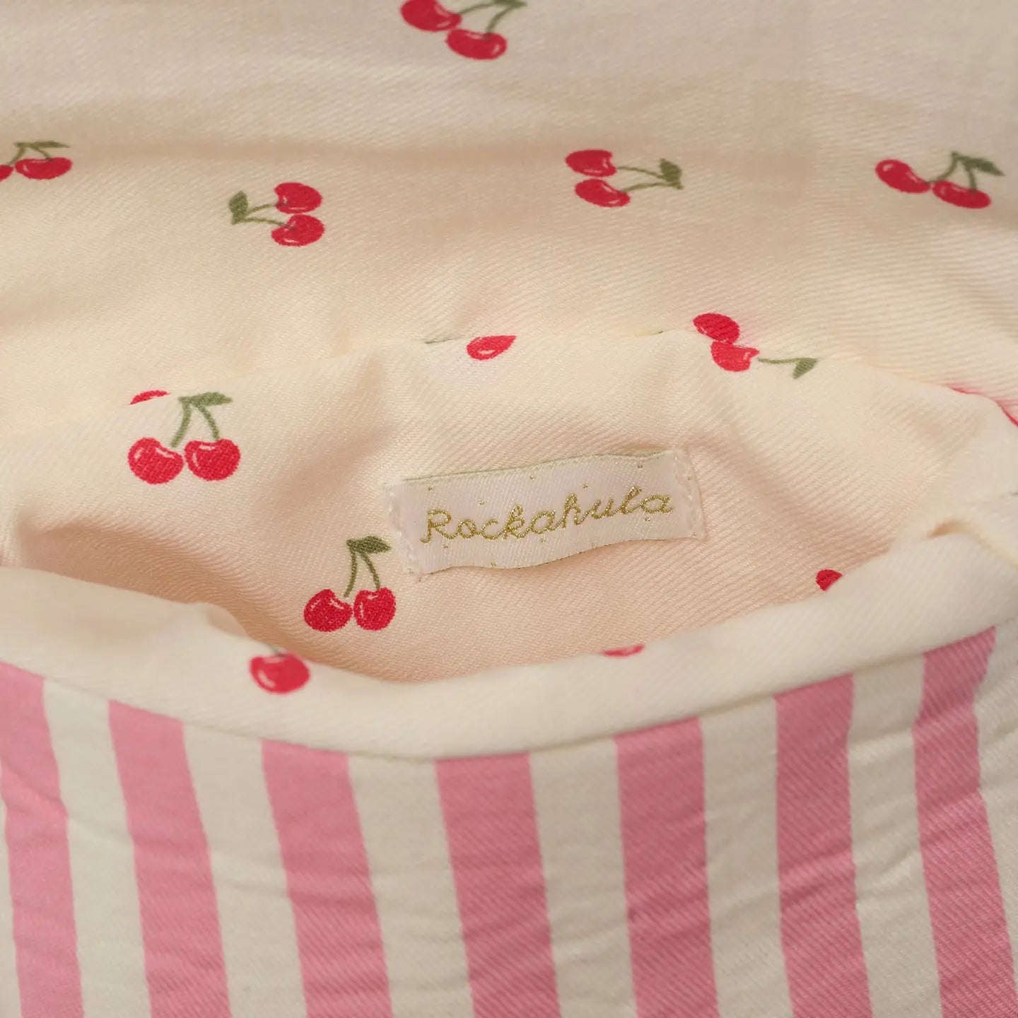 Cherry Kiss Scallop Bag