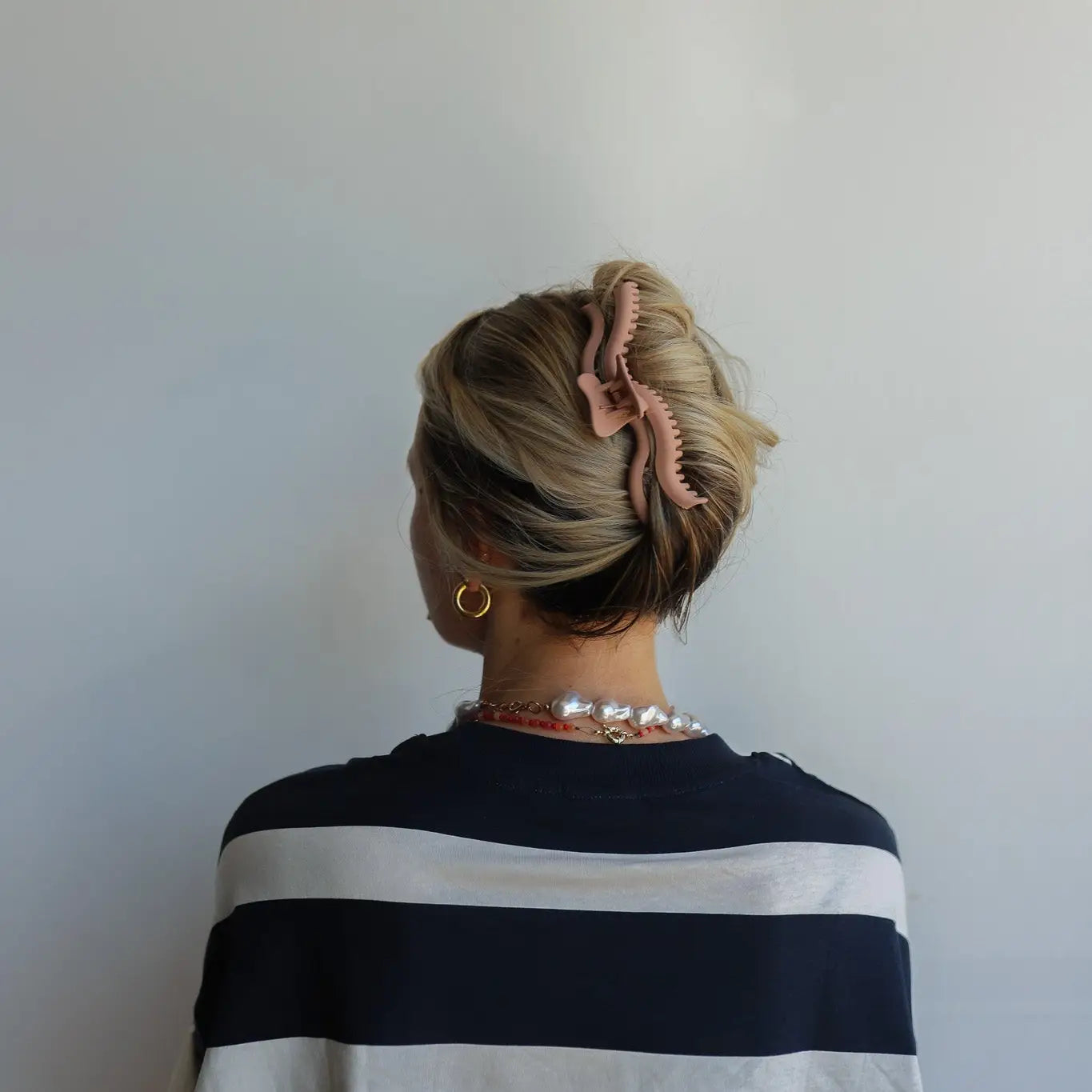 KAXI Wavy Original Hold Everything Claw (Multiple Colors)