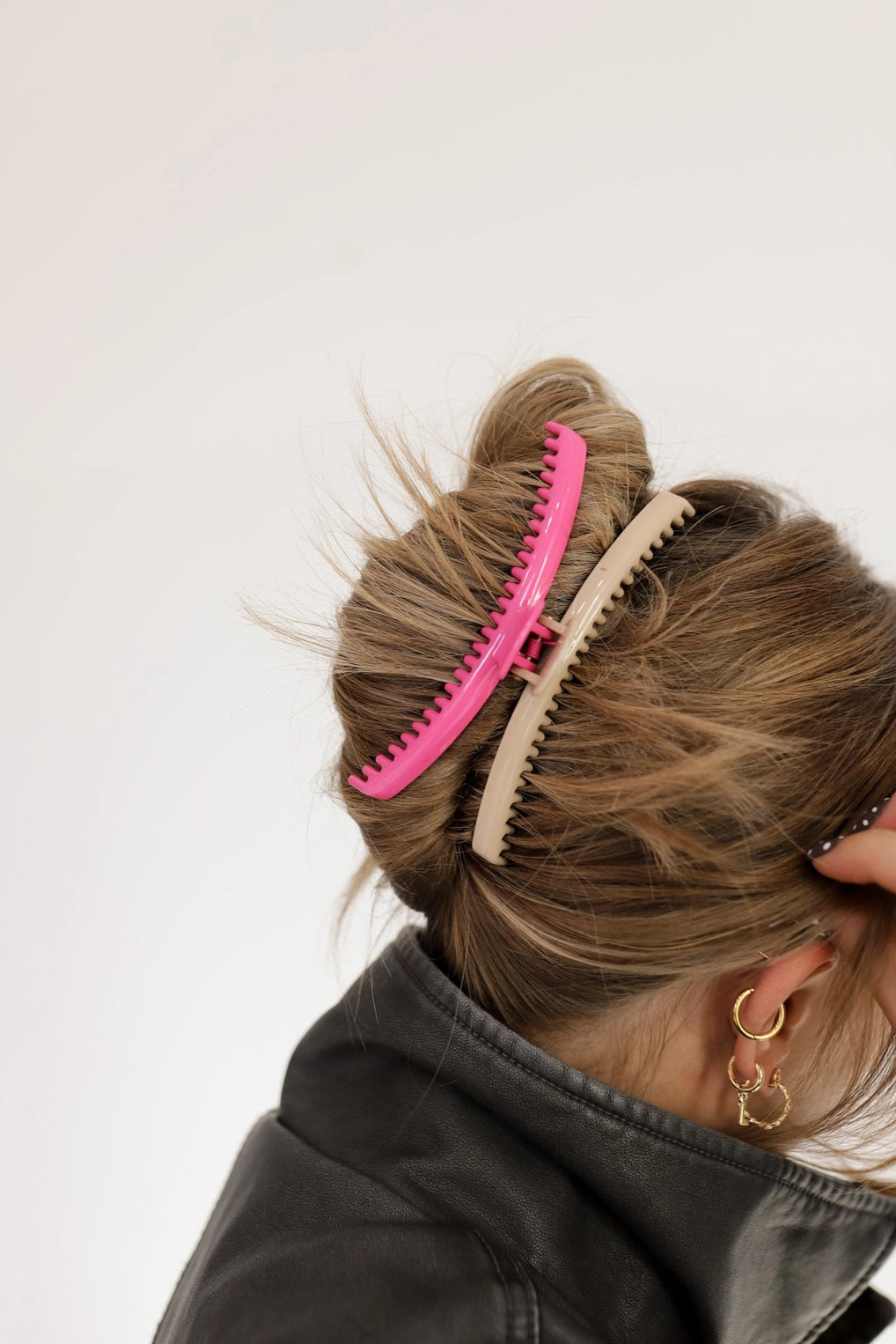 TWO-TONED SHINY ORIGINAL HOLD EVERYTHING CLAW