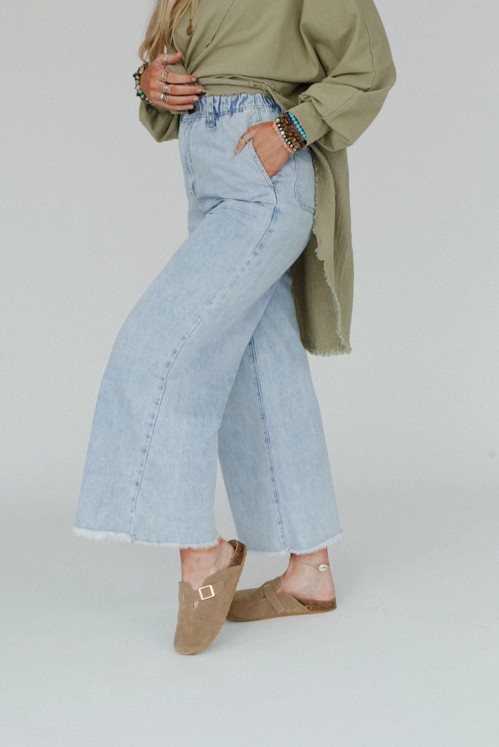 Simply You Wide Leg Jeans - Light Wash