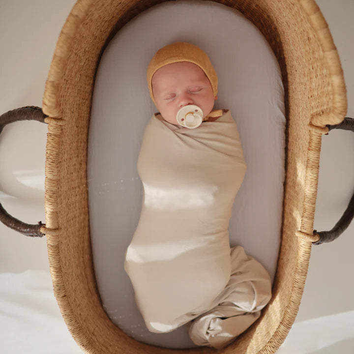 Stretchy Swaddle (Rainbows)