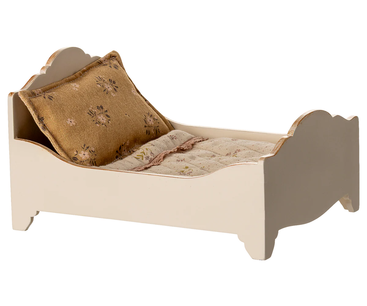 Maileg Bed - Mouse Size Off White