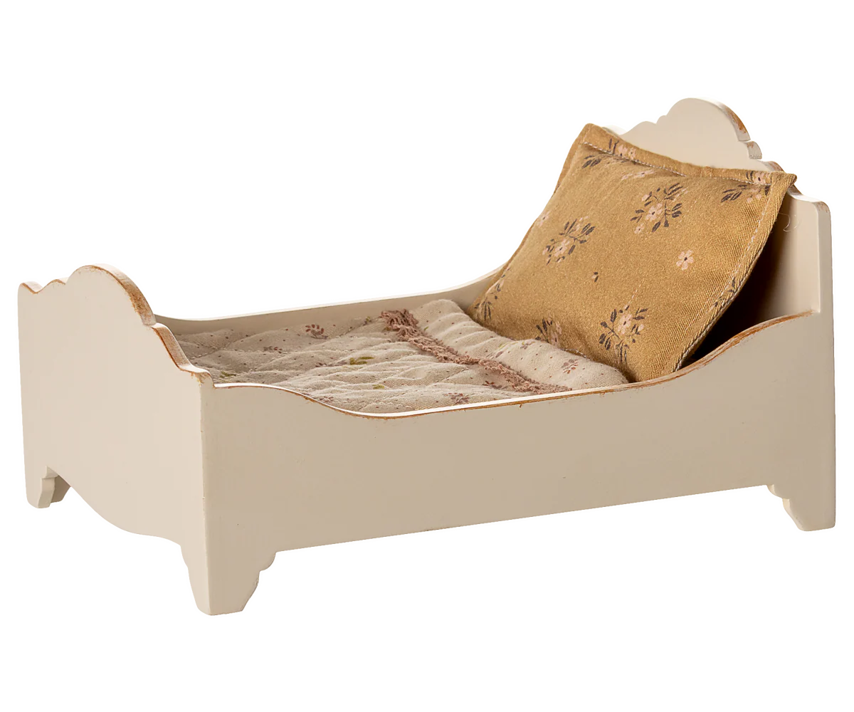 Maileg Bed - Mouse Size Off White