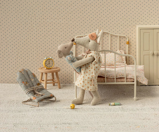 Nightgown, Mum Mouse